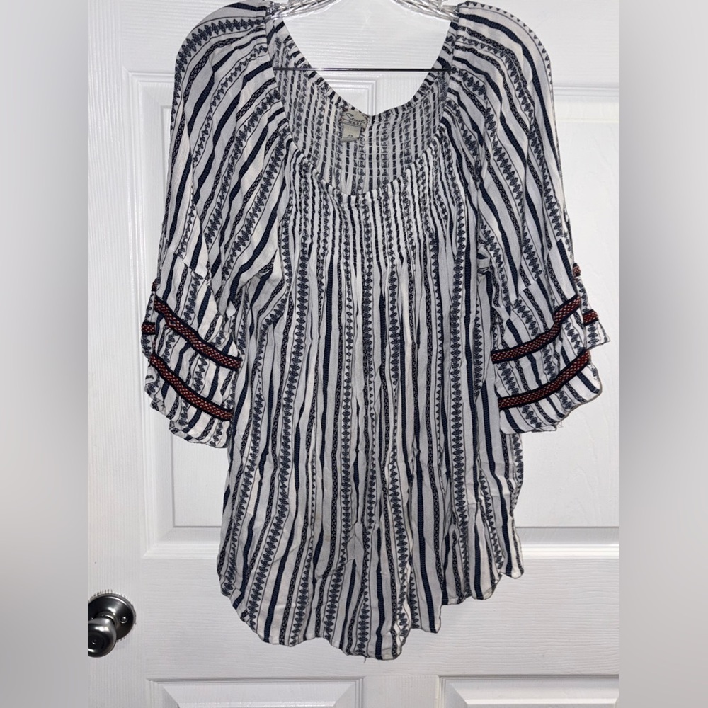 Studio West Black and White Relaxed Blouse with 3/4 Sleeves